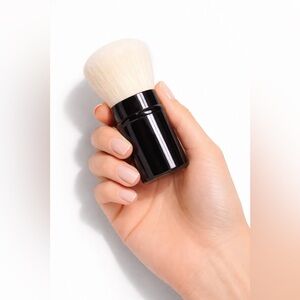 Chanel Les Beiges Retractable Kabuki Brush